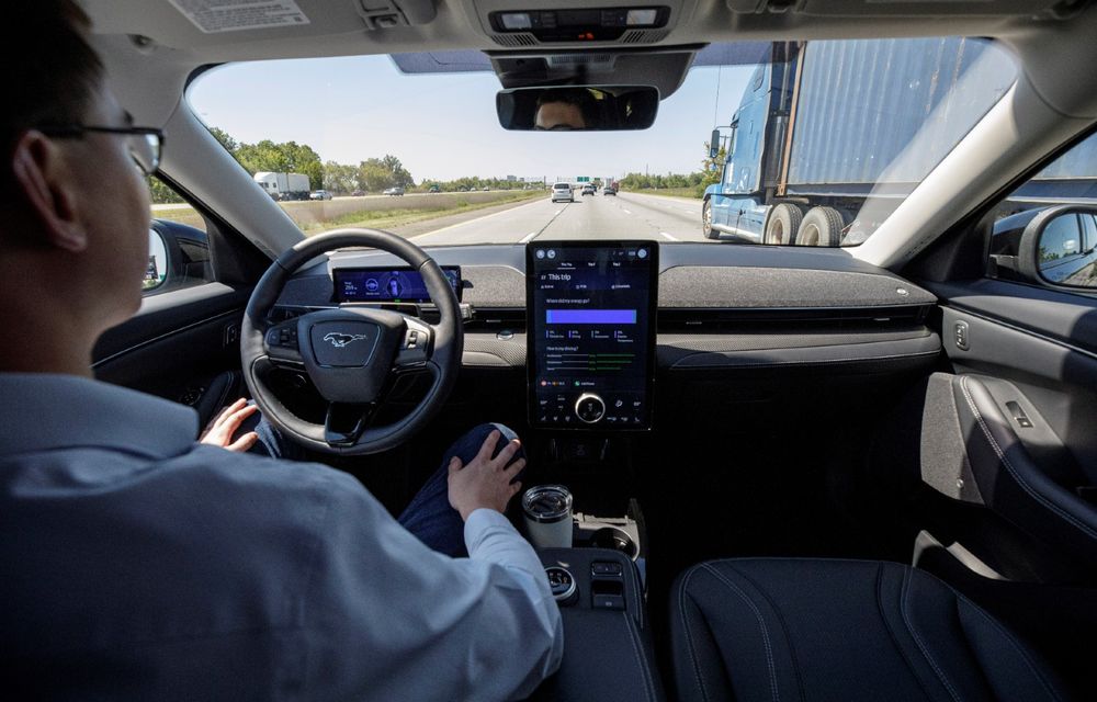 Ford lansează un sistem de conducere semi-autonomă pe bază de abonament: 18 lire/lună - Poza 1