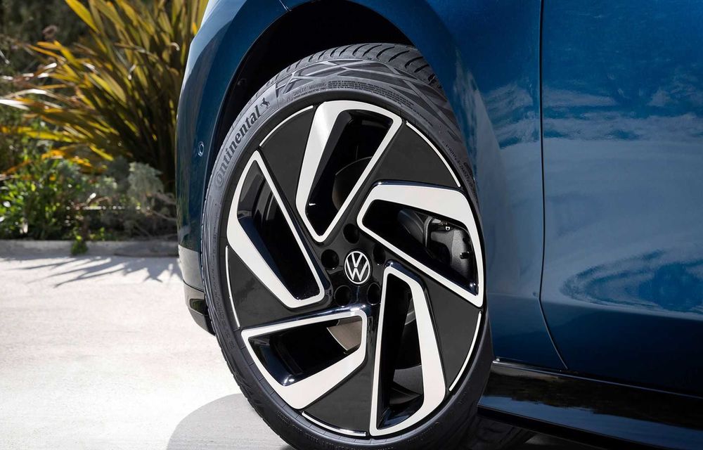 OFICIAL: Acesta este Volkswagen ID.7. Omologul electric al lui Passat are 700 km autonomie - Poza 23