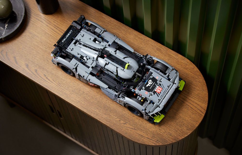 Hypercar-ul Peugeot 9X8, acum și în variantă Lego: 1.775 de piese - Poza 9