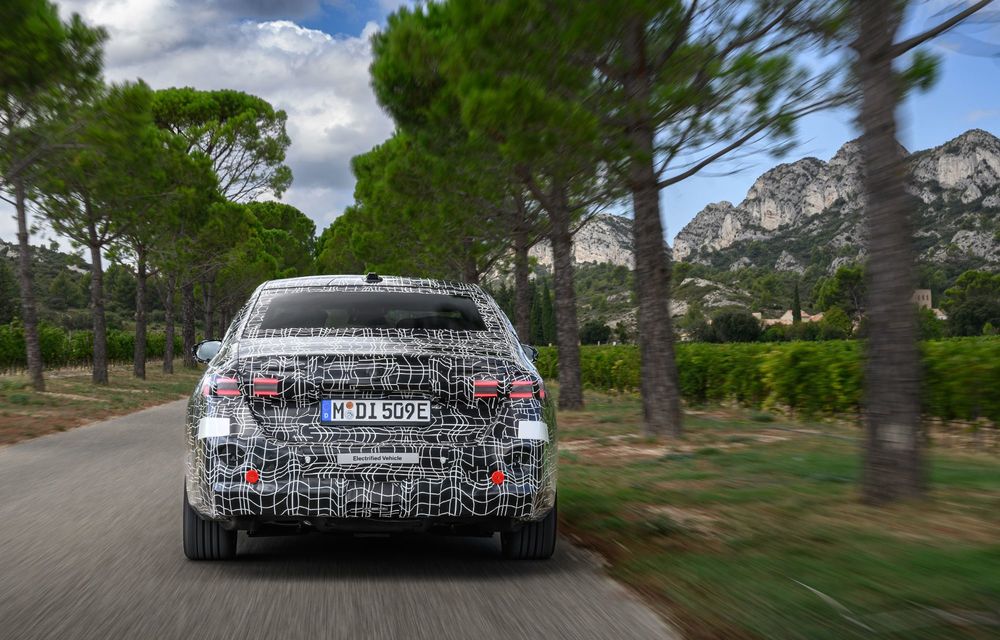 Viitorul BMW Seria 5: imagini noi cu versiunea electrică a sedanului - Poza 11