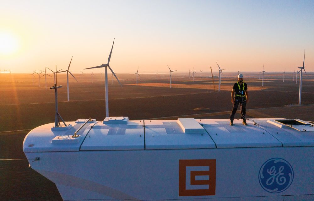 Aventour 2023: Vom gusta energia verde în parcul eolian CEZ România - Poza 7