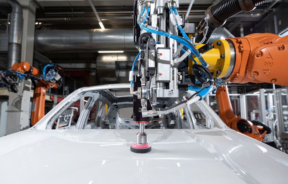 BMW introduce inteligența artificială în uzinele sale. Inspecțiile, realizate de roboți inteligenți - Poza 1