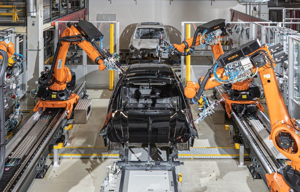 BMW introduce inteligența artificială în uzinele sale. Inspecțiile, realizate de roboți inteligenți - Poza 14