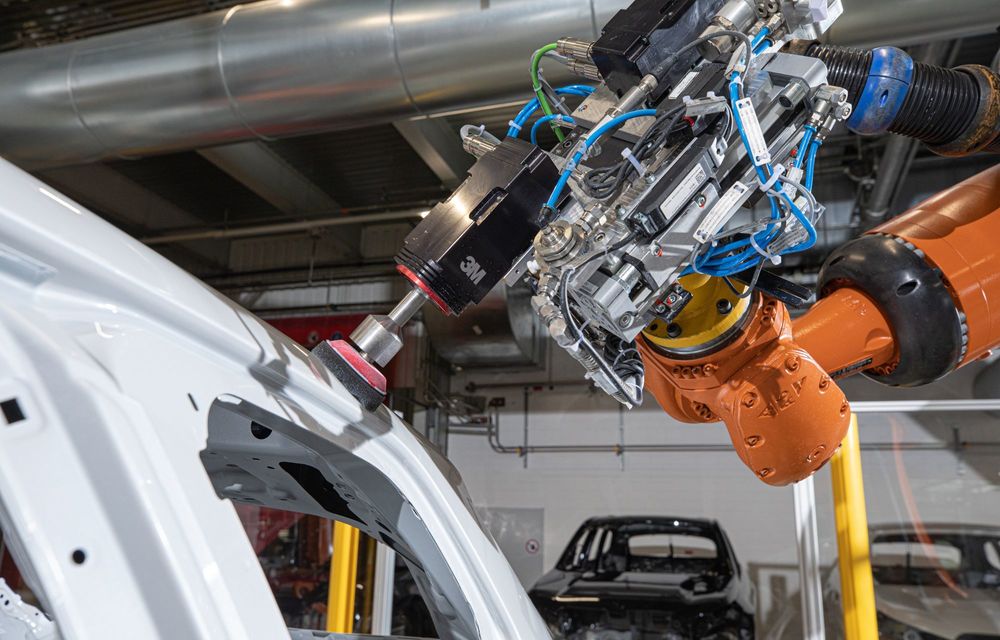 BMW introduce inteligența artificială în uzinele sale. Inspecțiile, realizate de roboți inteligenți - Poza 21
