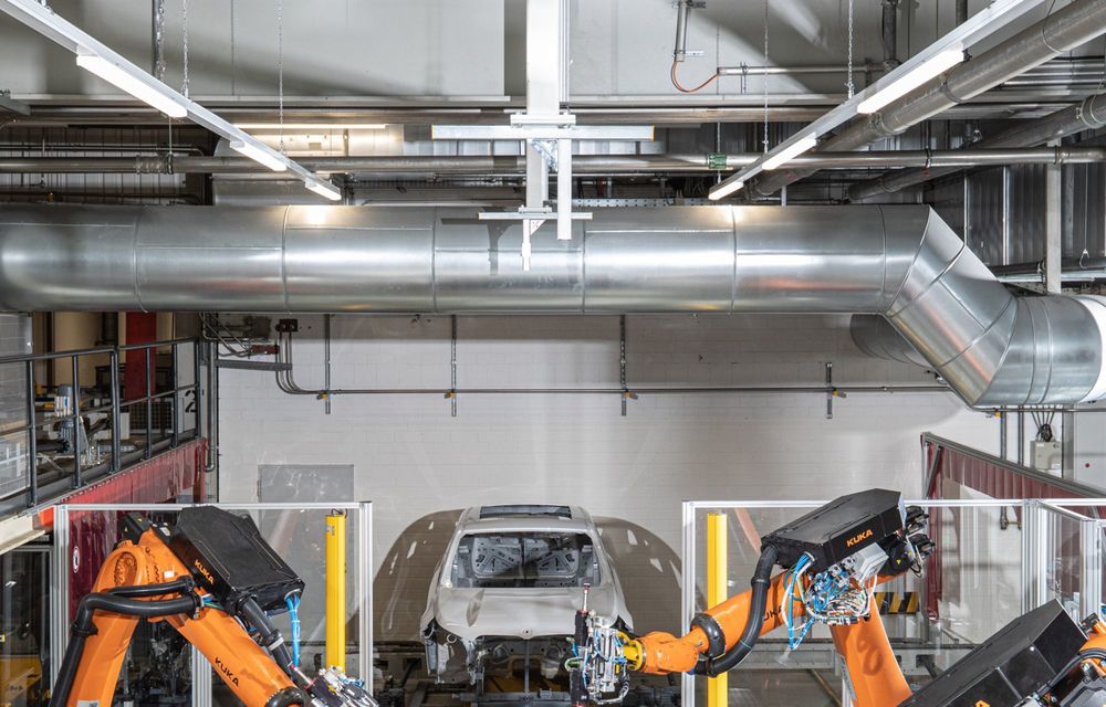 BMW introduce inteligența artificială în uzinele sale. Inspecțiile, realizate de roboți inteligenți - Poza 15