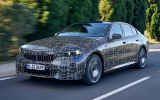 Teaser cu viitorul BMW i5: semnătură luminoasă nouă a farurilor și iluminare ambientală nouă