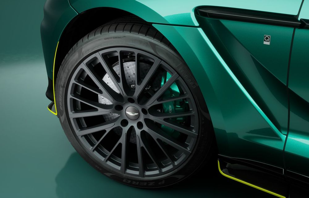 Noul Aston Martin DBX707 AMR23 Edition: marchează succesul mărcii în Formula 1 - Poza 4