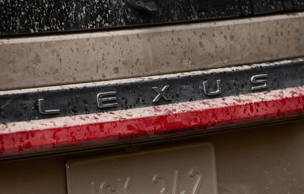 Imagini cu viitoarea generație Lexus GX. Debut în 9 iunie - Poza 1