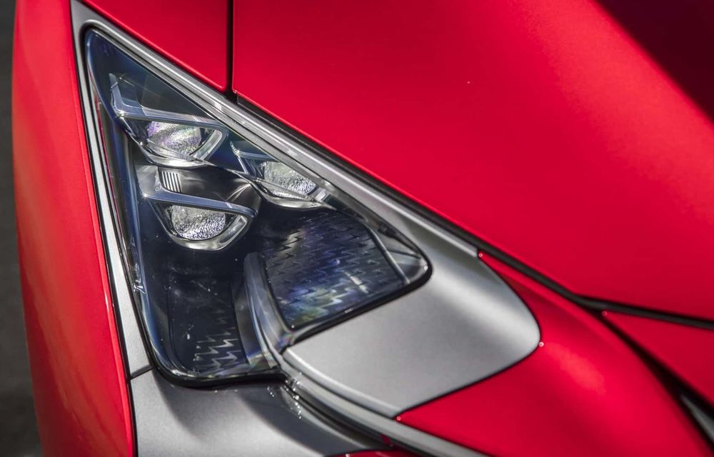 Noutăți pentru Lexus LC 500: display multimedia mai mare și culori exterioare noi - Poza 16