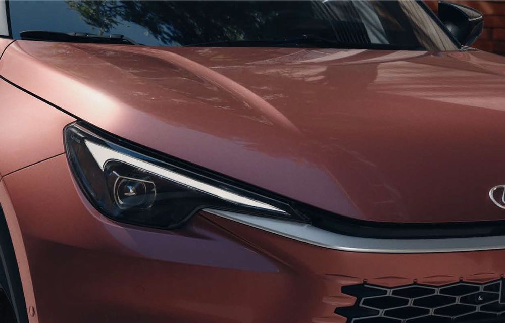 Lexus pregătește un nou model, geamăn cu Toyota Yaris Cross - Poza 1