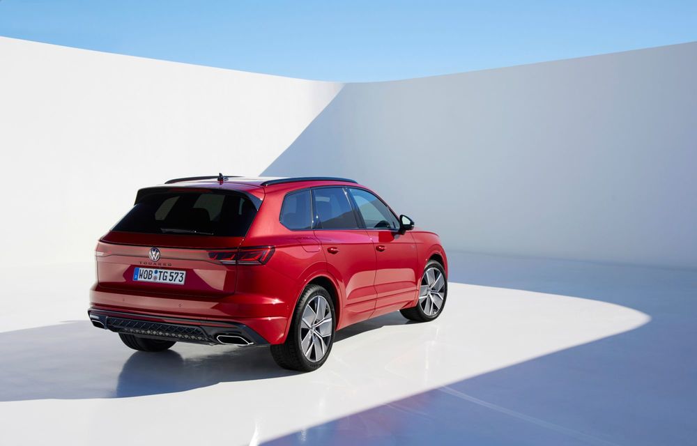 Noul Volkswagen Touareg facelift: faruri noi, motor V6 electrificat și preț de 69.000 de euro - Poza 31