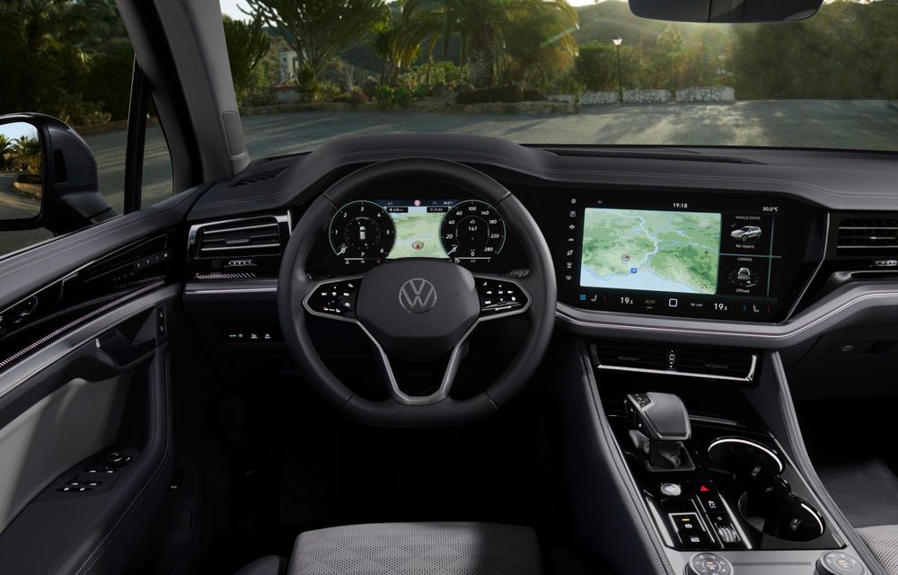 Noul Volkswagen Touareg facelift: faruri noi, motor V6 electrificat și preț de 69.000 de euro - Poza 74