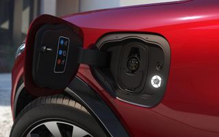 Ford: Viitoarele modele electrice vor primi prize compatibile cu încărcătoarele Tesla