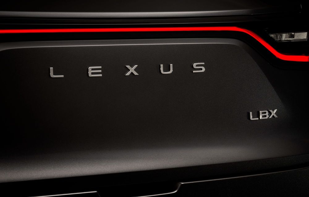 Noul Lexus LBX, cel mai mic model al mărcii: motor hibrid de 136 CP - Poza 33