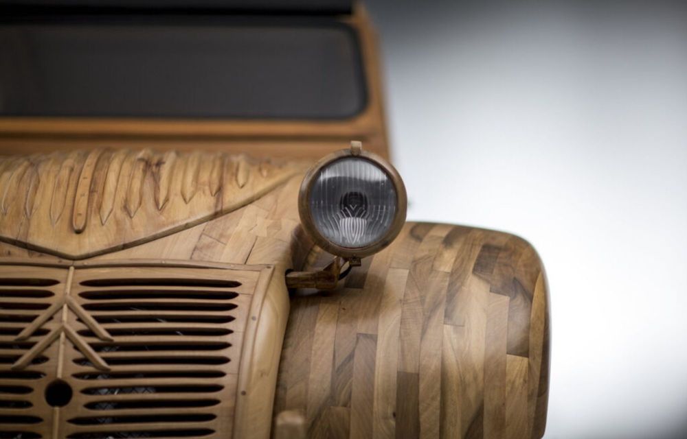 Cel mai scump Citroen 2CV din lume, construit din lemn, s-a vândut cu 210.000 de euro - Poza 5