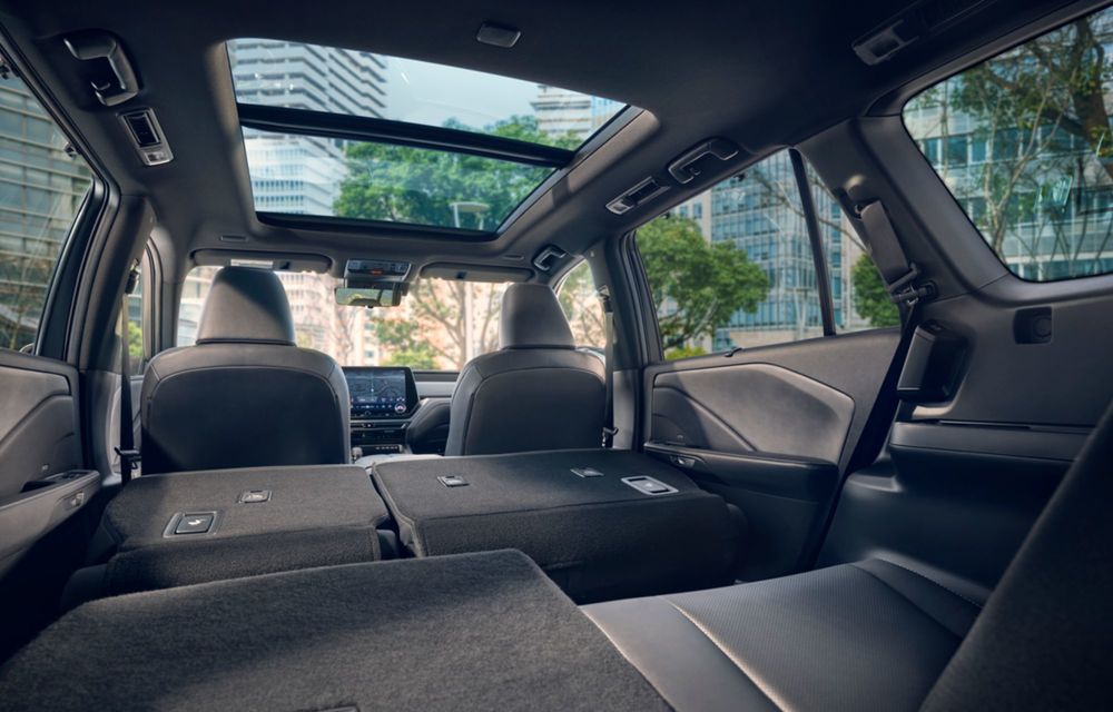 Noul Lexus TX, un SUV de lux cu 3 rânduri de scaune: versiune V6 hibrid de 406 CP - Poza 24