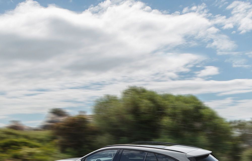 Noul Mercedes-Benz Clasa E Estate: versiune PHEV cu 100 km autonomie electrică - Poza 16