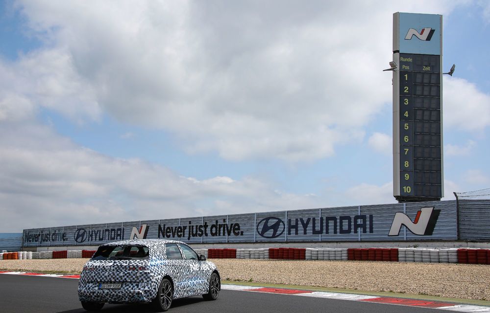 Imagini noi cu viitorul Hyundai Ioniq 5 N, testat pe Nurburgring - Poza 5