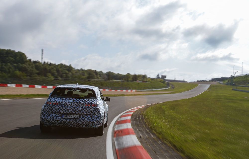 Imagini noi cu viitorul Hyundai Ioniq 5 N, testat pe Nurburgring - Poza 17