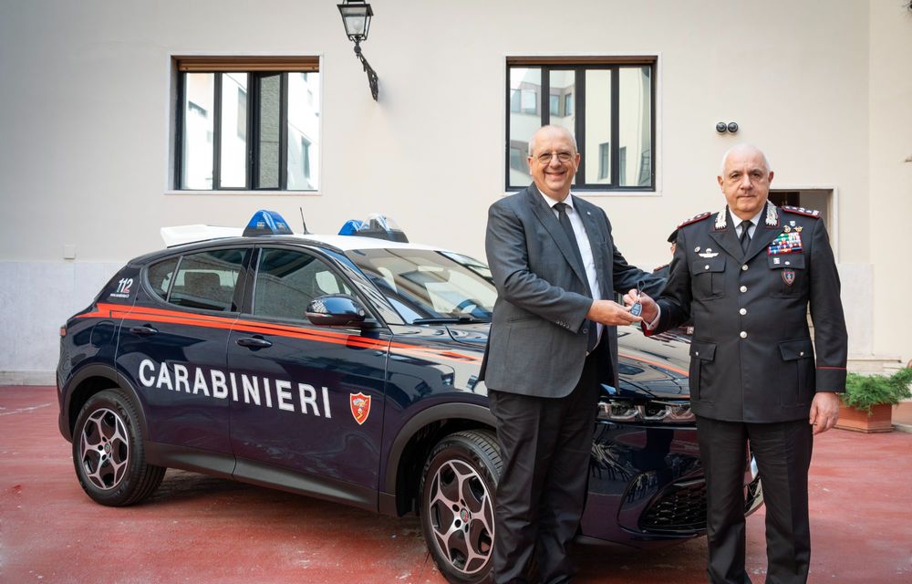 Italia: Alfa Romeo va livra 400 de exemplare Tonale către Carabinieri - Poza 2