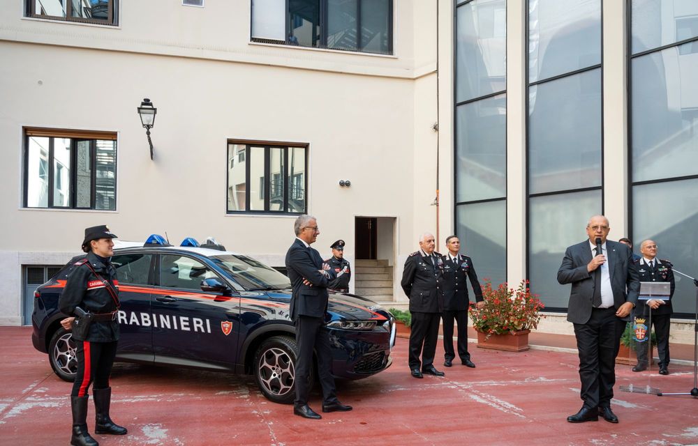 Italia: Alfa Romeo va livra 400 de exemplare Tonale către Carabinieri - Poza 4