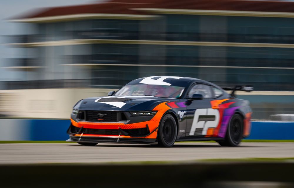 Ford prezintă noul Mustang GT4. Debutul competițional, în 2024 - Poza 41