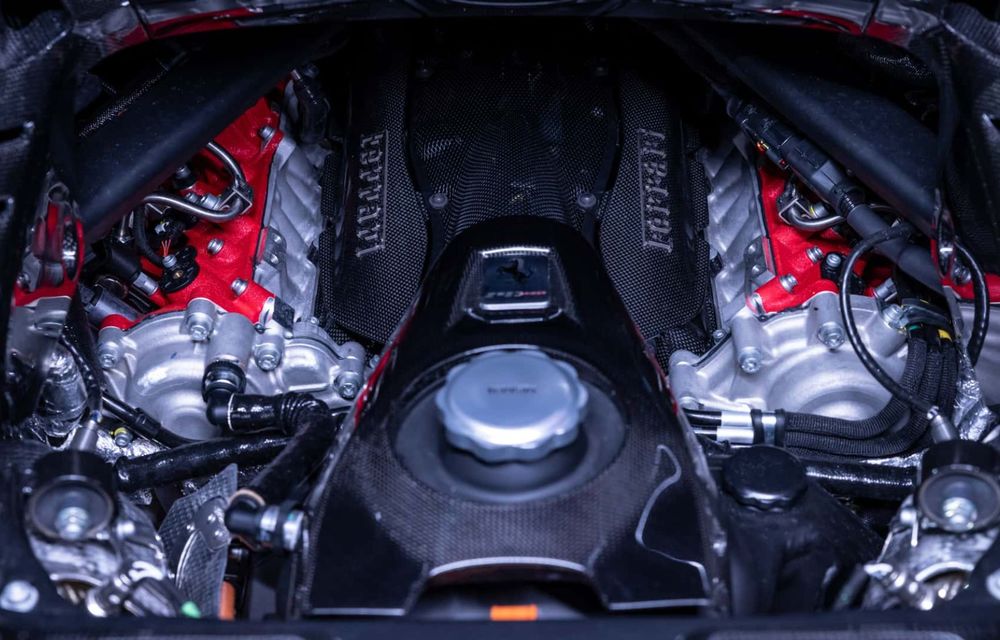 Ferrari prezintă noul SF90 XX Stradale: motor hibrid de 1030 de cai putere - Poza 23
