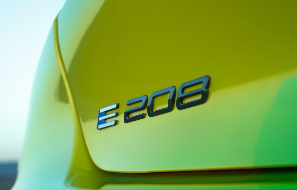 Noul Peugeot 208 facelift: două motorizări hibride noi și versiune electrică e-208 cu 400 km autonomie - Poza 33