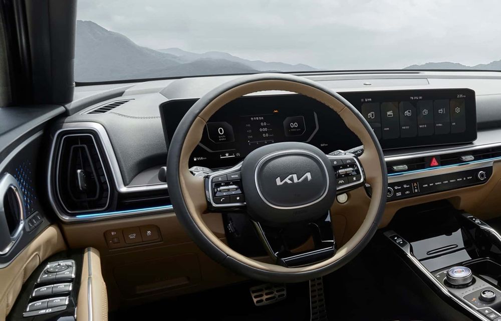 Noua Kia Sorento facelift: design exterior revizuit și display curbat pentru interior - Poza 6