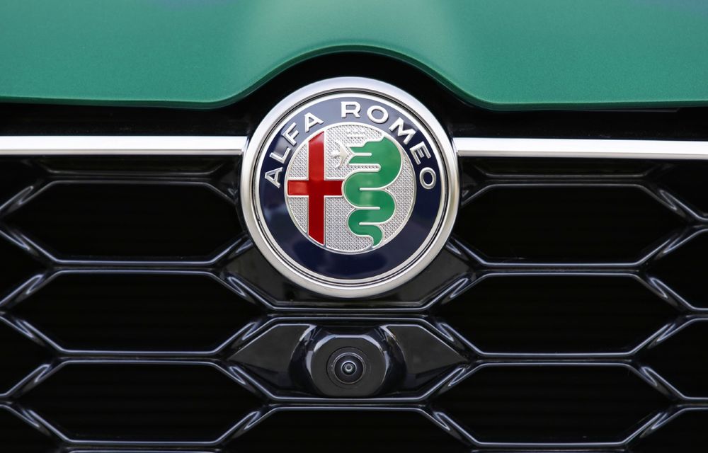Alfa Romeo dezvăluie numele viitorului său supercar: preț de 1 milion de euro - Poza 1