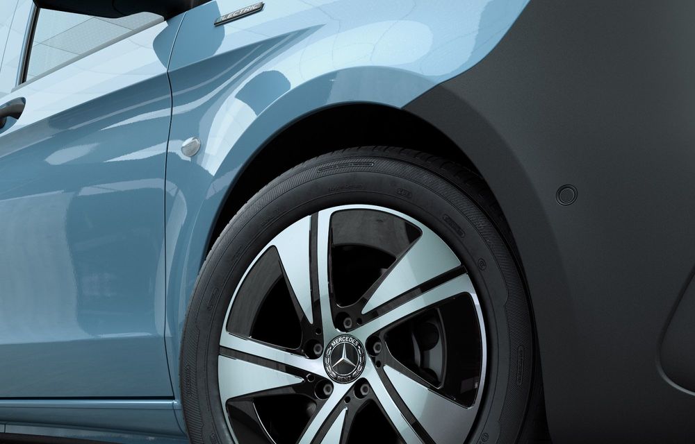 Noul Mercedes-Benz Clasa V facelift: design frontal nou și mai mult lux - Poza 36