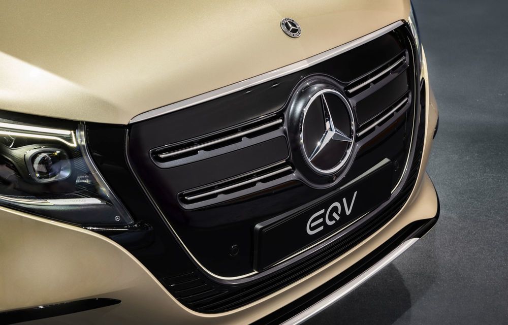 Noul Mercedes-Benz Clasa V facelift: design frontal nou și mai mult lux - Poza 43