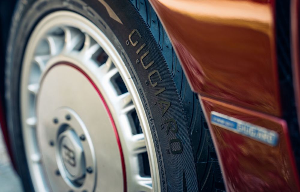 Bugatti marchează 30 de ani de la debutul lui EB112 - Poza 8