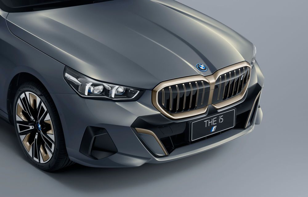 Noul BMW Seria 5 pentru piața din China: ampatament lung și ecran Theater Screen de 31 de inch - Poza 7