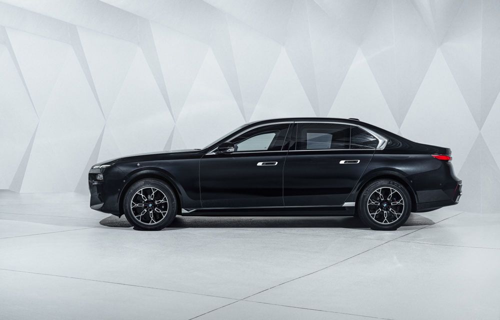 OFICIAL: BMW prezintă o variantă blindată pentru limuzina Seria 7 - Poza 5