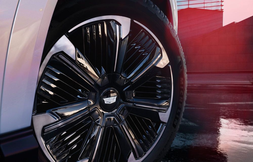 Noul Cadillac Escalade IQ electric debutează cu 750 de cai putere și autonomie de 724 de kilometri - Poza 13