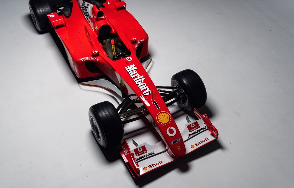 Monopostul Ferrari F2001B, pilotat de Michael Schumacher, scos la licitație - Poza 84