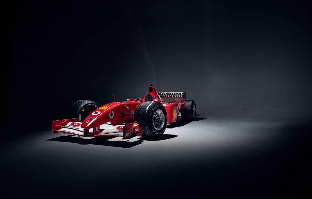 Monopostul Ferrari F2001B, pilotat de Michael Schumacher, scos la licitație - Poza 7