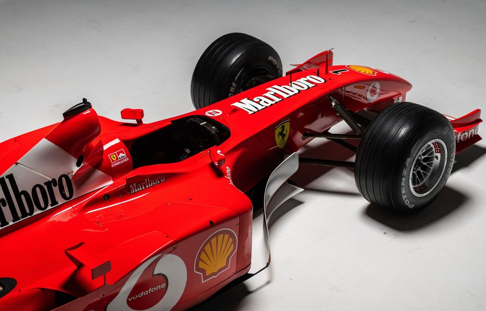 Monopostul Ferrari F2001B, pilotat de Michael Schumacher, scos la licitație - Poza 10