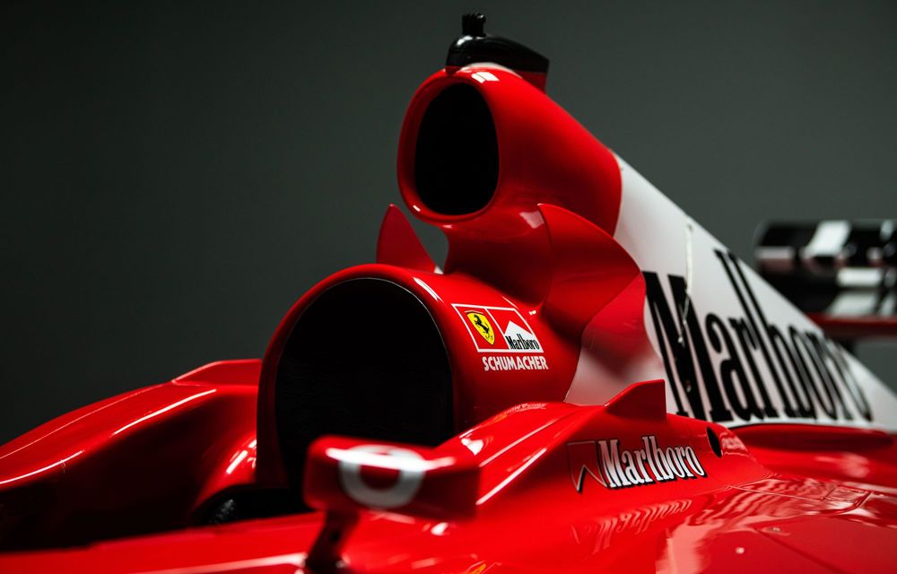 Monopostul Ferrari F2001B, pilotat de Michael Schumacher, scos la licitație - Poza 49