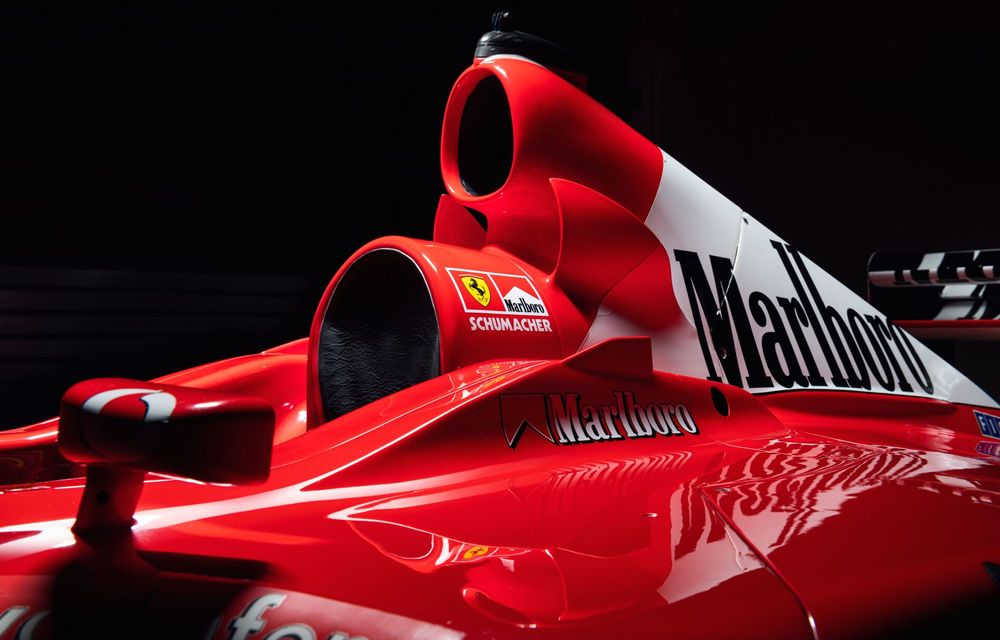 Monopostul Ferrari F2001B, pilotat de Michael Schumacher, scos la licitație - Poza 51