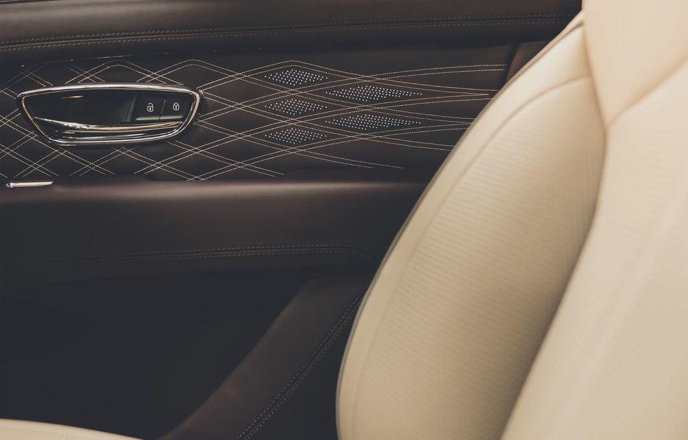 Imagini noi cu interiorul unui viitor model Bentley. Va avea un nou tip de piele ecologică - Poza 7