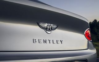 Imagini noi cu interiorul unui viitor model Bentley. Va avea un nou tip de piele ecologică
