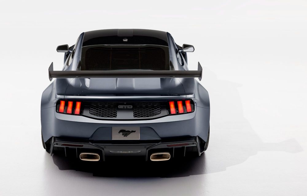 Noul Ford Mustang GTD, o mașină de curse pentru stradă: 800 de cai putere și aerodinamică activă - Poza 7