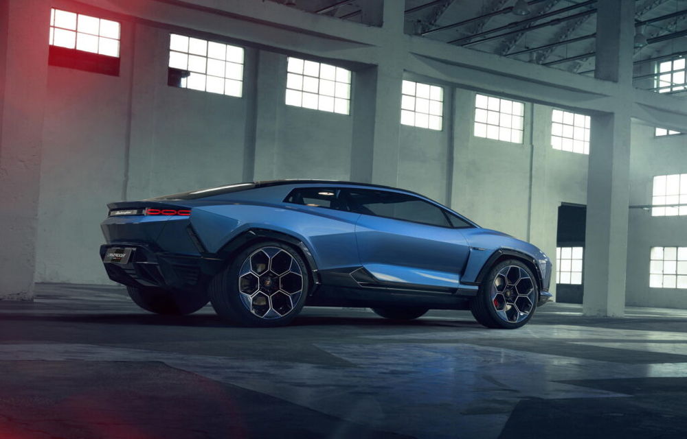 Lamborghini Lanzador: primul concept electric din istoria italienilor - Poza 16