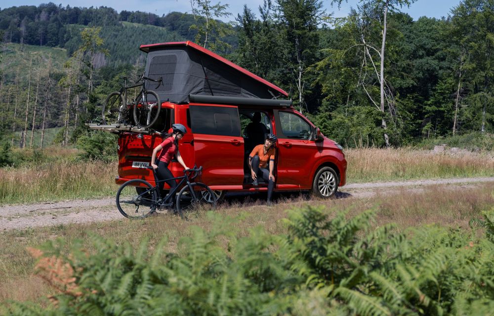 Ford prezintă noul campervan Transit Custom Nugget: panou solar și motor hibrid plug-in - Poza 8