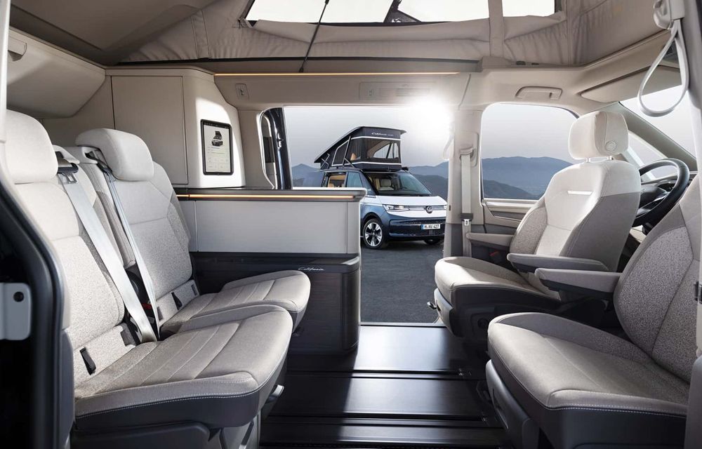 Noul Volkswagen T7 California, un campervan cu două uși glisante și motor hibrid plug-in - Poza 12