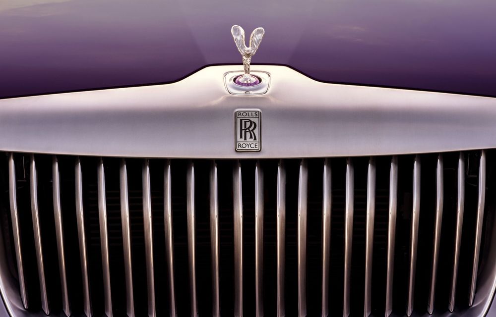 Rolls-Royce prezintă al doilea exemplar Droptail: suprafață aerodinamică din lemn și ceas Vacheron Constantin în bord - Poza 18