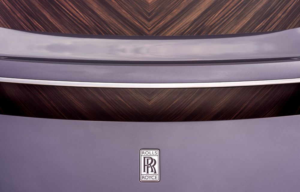 Rolls-Royce prezintă al doilea exemplar Droptail: suprafață aerodinamică din lemn și ceas Vacheron Constantin în bord - Poza 22