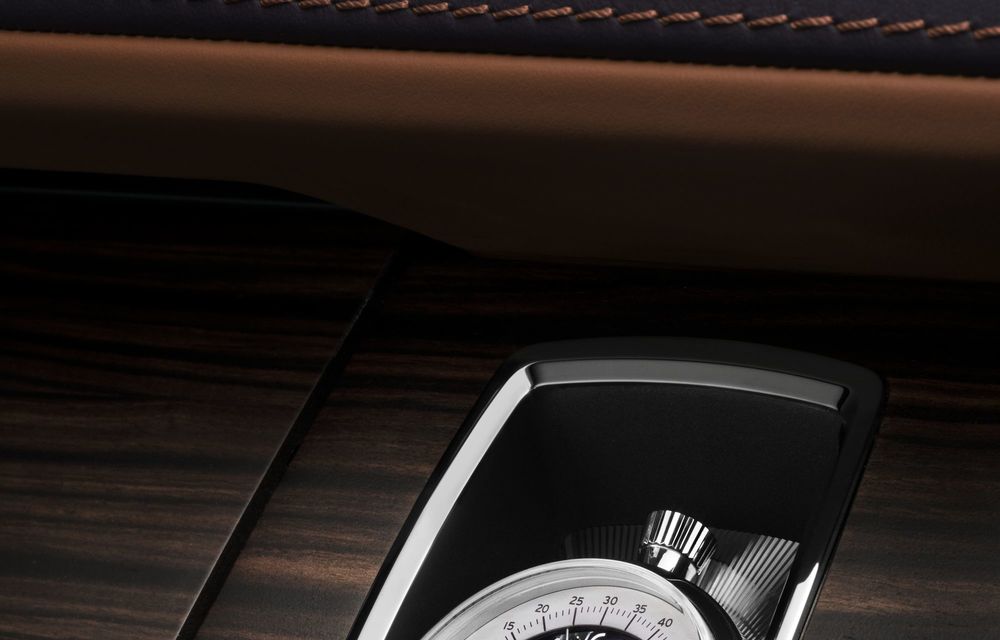 Rolls-Royce prezintă al doilea exemplar Droptail: suprafață aerodinamică din lemn și ceas Vacheron Constantin în bord - Poza 30